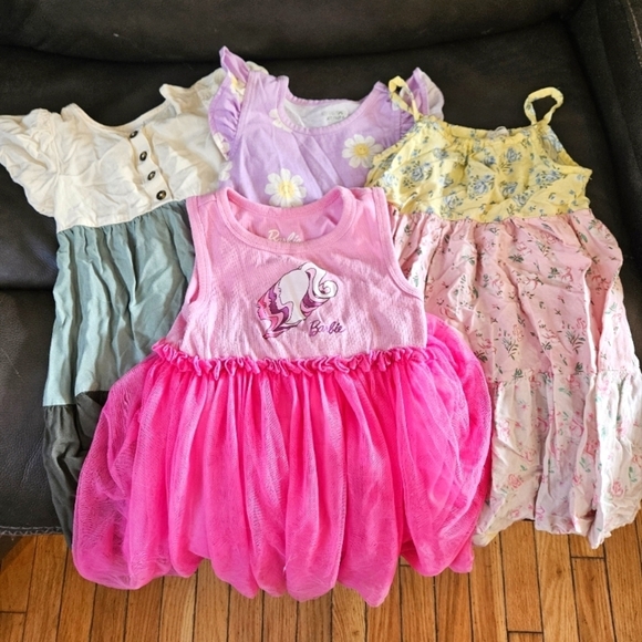 Barbie Dress Lot - Picture 1 of 14